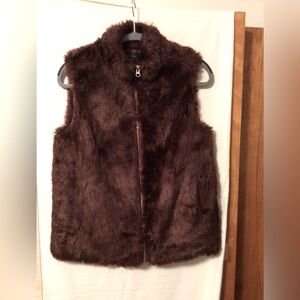 JCREW FAUX FUR VEST SZ XS  for Casual ,travel, transition piece for fall